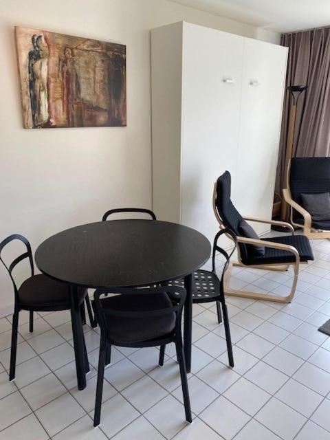 Cape Cod 402 Apartment นิวว์ปอร์ท ภายนอก รูปภาพ